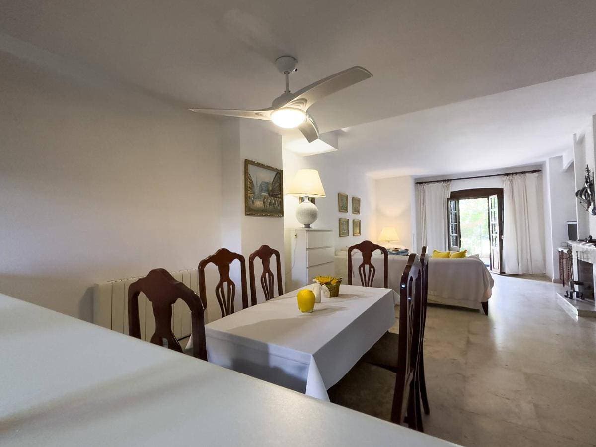 Foto 5 von 37: Two-Bedroom Townhouse