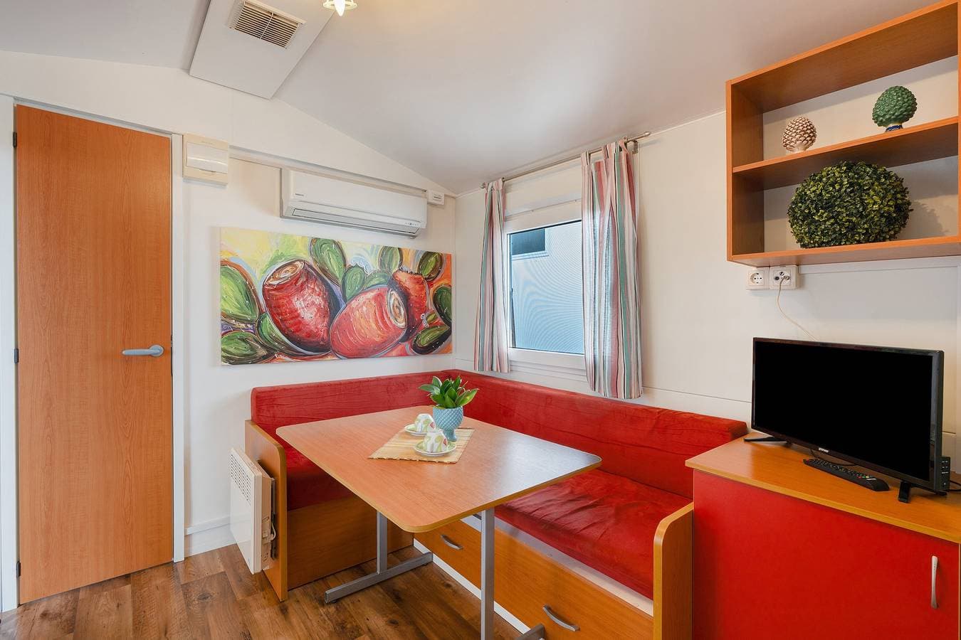 Foto 13 von 41: Mobilheim 'Casa Mobile 12' mit Gemeinschaftsgarten und WLAN