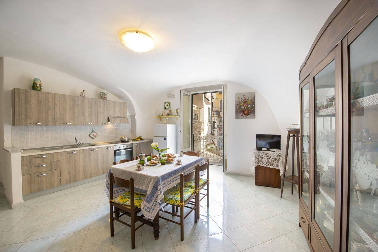 Foto 8 von 17: Ferienwohnung für 4 Personen mit Balkon/Terrasse
