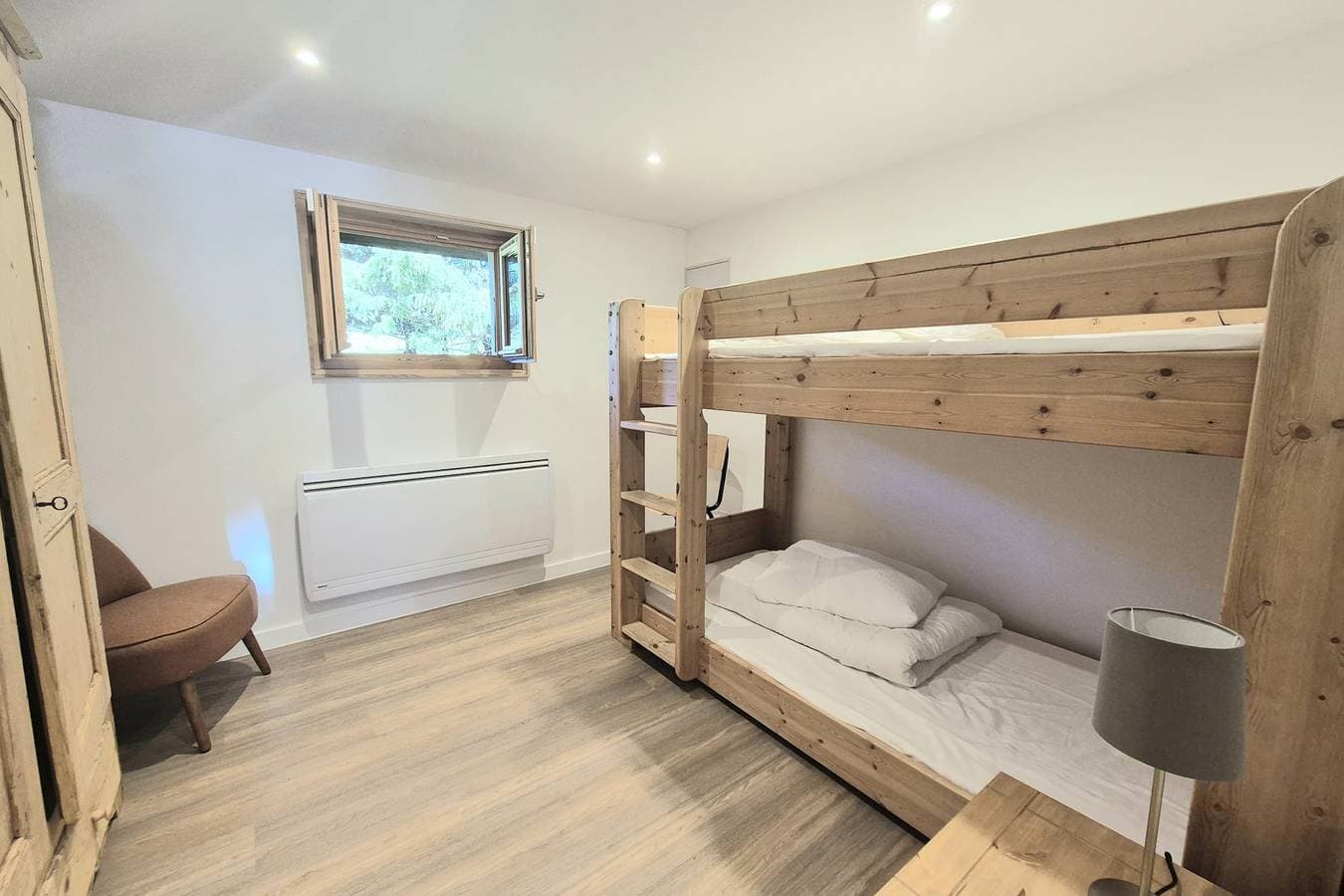Foto 10 von 33: Chalet für 6 Personen mit Garten