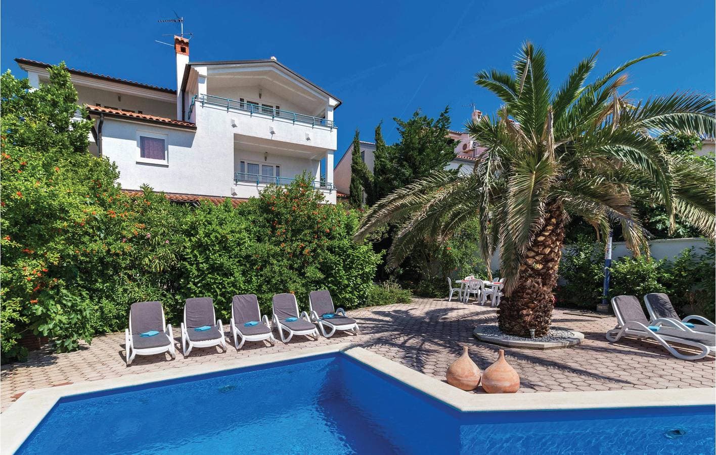 Foto 9 von 55: Gemütliche Ferienwohnung mit Meerblick, Pool, WLAN und Parkplatz – 1,5 km vom Strand entfernt