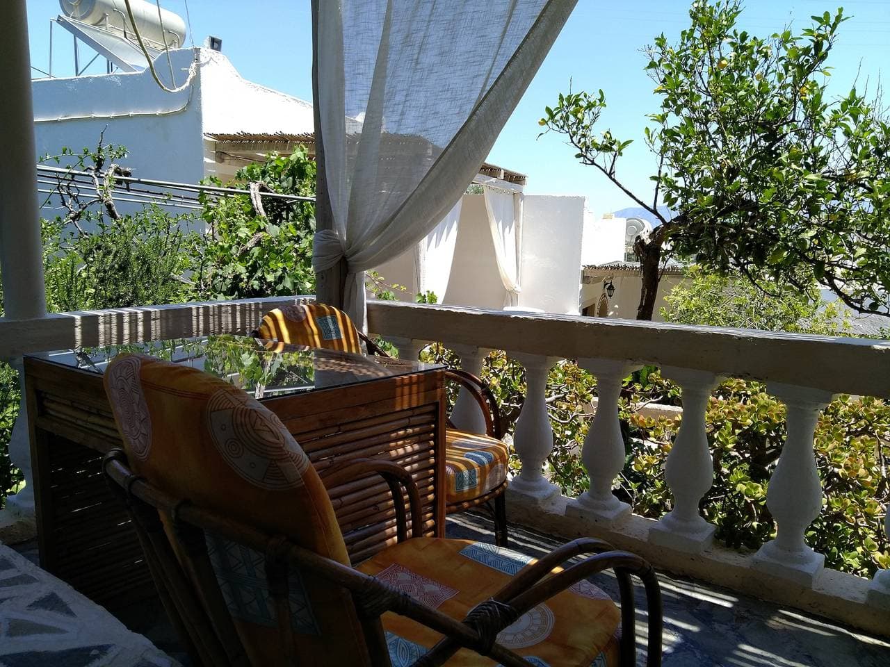 Entspannendes Studio mit Veranda 'n Garten 1
