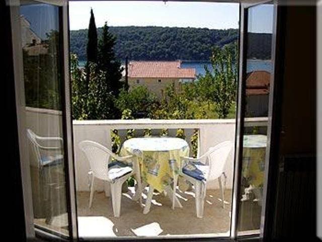 Ferienwohnung in Kampor mit Meerblick, Terrasse, Klimaanlage, W-Lan (4610-2) 1