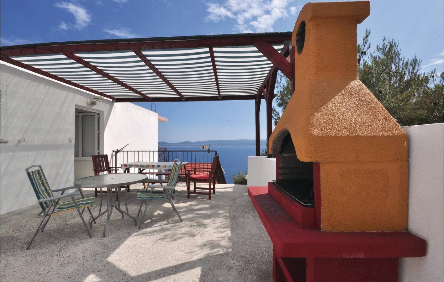 Gemütliche Wohnung mit Terrasse, WLAN und Parkplatz, 1,5 km vom Strand entfernt 1