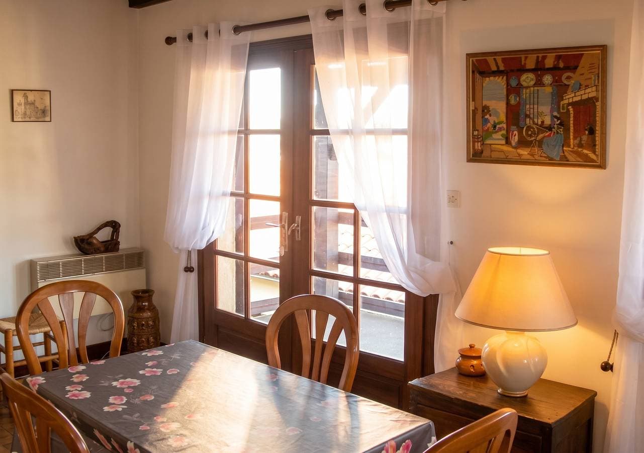 Foto 4 von 22: Charmantes Haus in Puy-l'Évêque mit Garten und Balkon