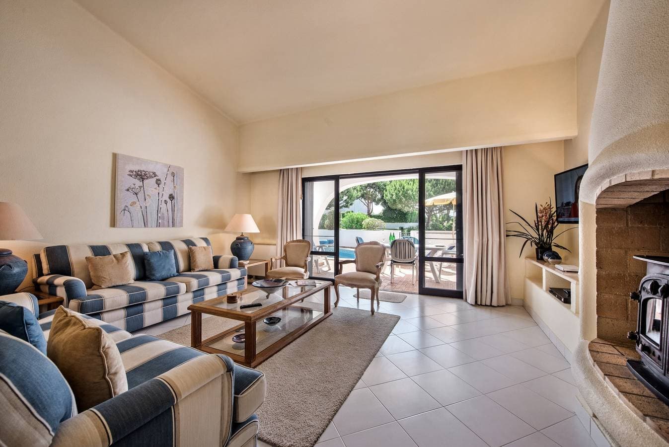 Foto 8 von 33: Villa "Mng Elliott 13" mit privatem Pool und WLAN