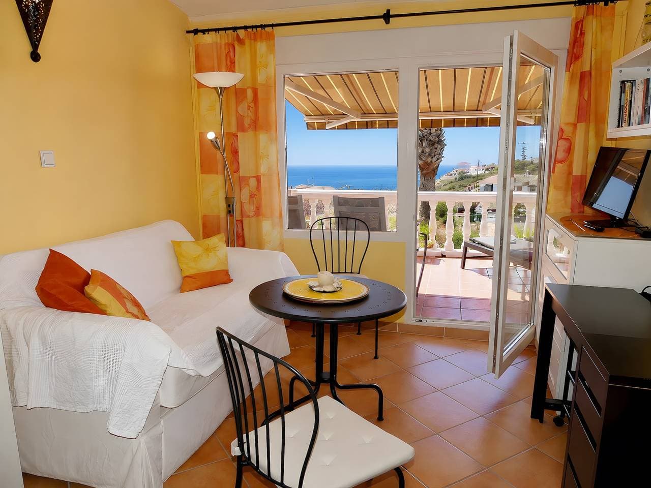 Foto 12 von 19: Apartment 'Casa Bena' mit einem großen Balkon, sehr schöner Aussicht, Meerblick und kostenlosem WLAN