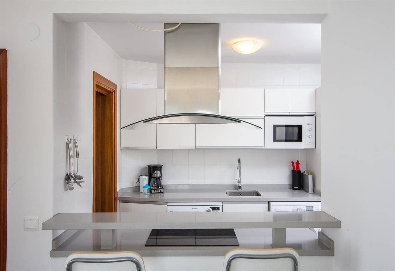 Foto 12 von 31: Ferienwohnung "Schönes renoviertes Penthouse" am Strand mit Meerblick