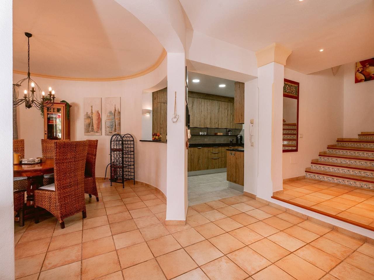 Foto 11 von 38: Villa für 10 Personen mit Balkon