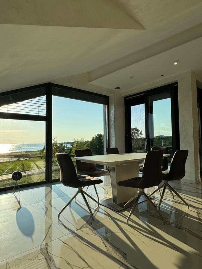 Foto 4 von 29: Apartment with Sea View