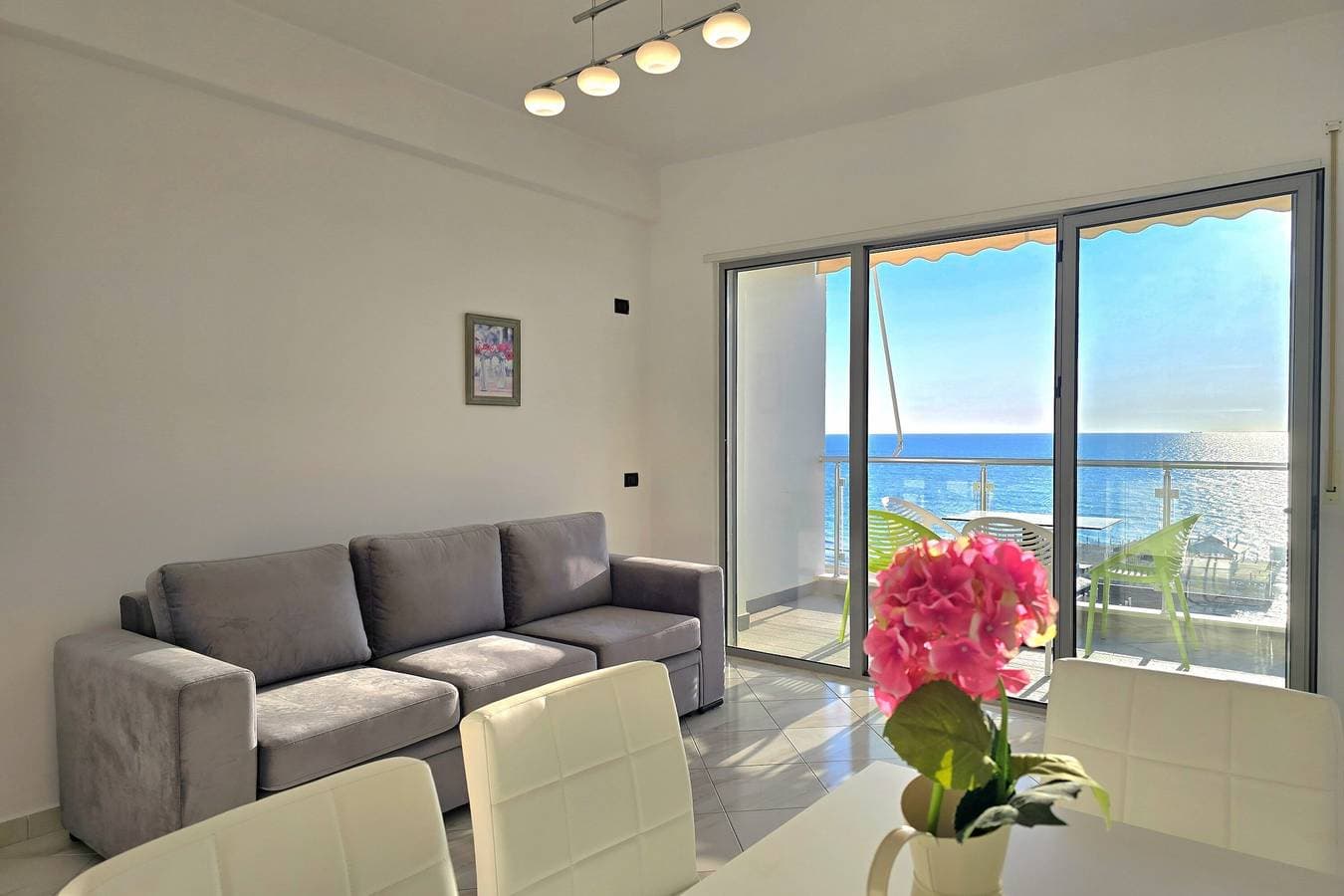 Foto 12 von 28: Brisa Del Mar Beachfront Apartment 115