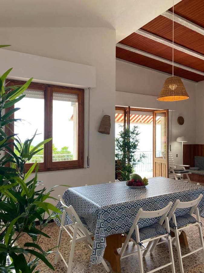 Foto 4 von 44: Three-Bedroom House