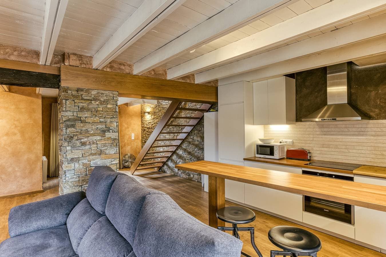 Foto 6 von 36: Ferienwohnung 'Comanegra' mit Bergblick, Wi-Fi und Klimaanlage