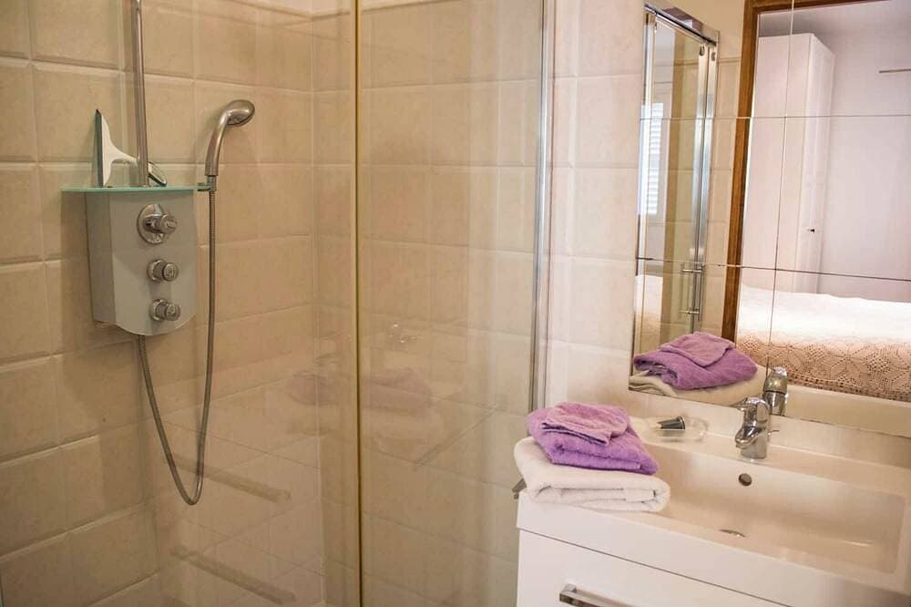 Foto 9 von 18: Wohnung, Luxus, 80m², Blick, Beheizter Pool, Klimaanlage, WLAN, 6 Personen