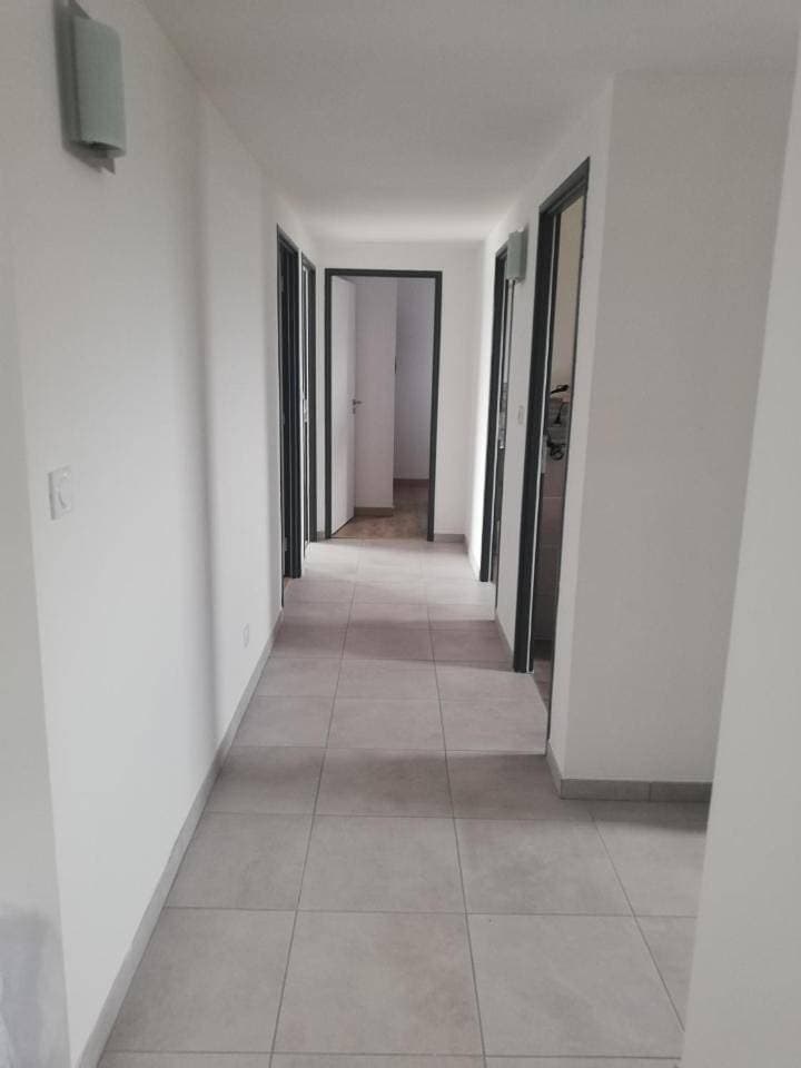Foto 11 von 53: Three-Bedroom Villa