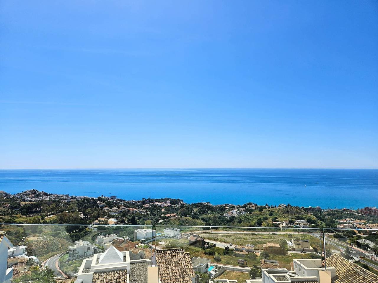 Foto 6 von 67: Luxury Penthouse with Stunning Sea Views