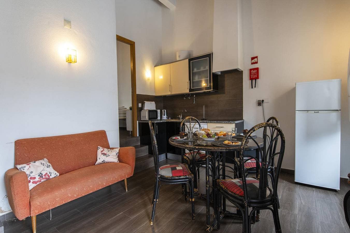 Foto 4 von 34: Ferienwohnung für 4 Personen mit Terrasse