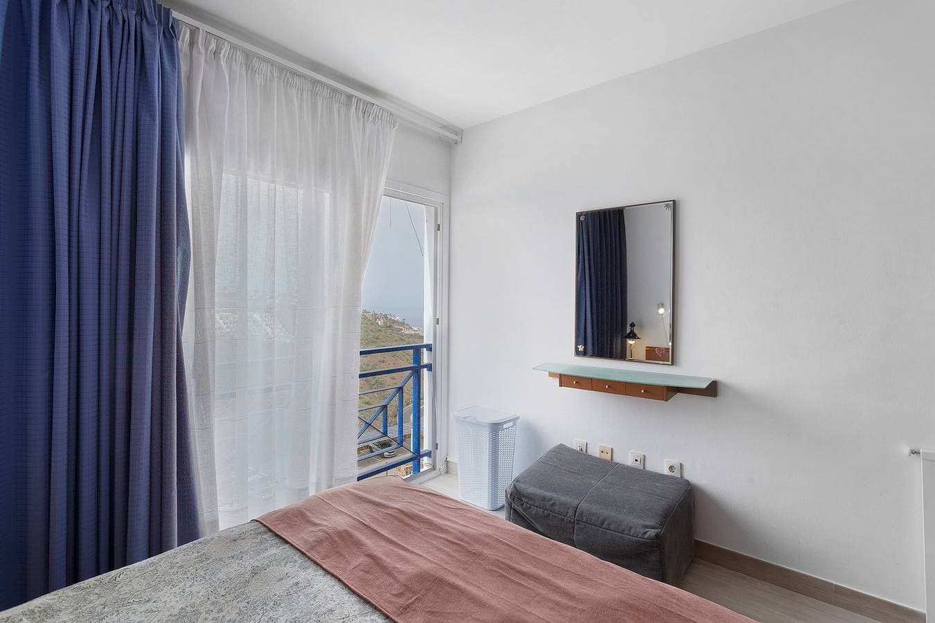 Foto 12 von 28: Ferienwohnung 'Vista Golf' mit Meerblick, Gemeinschaftspool und WLAN