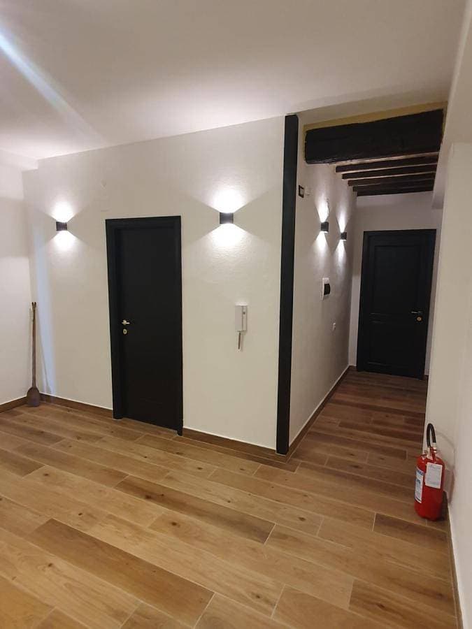 Foto 4 von 11: Double Room with Private Bathroom