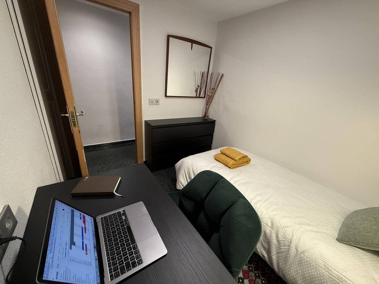 Foto 12 von 35: Ferienwohnung für 4 Personen mit Balkon/Terrasse