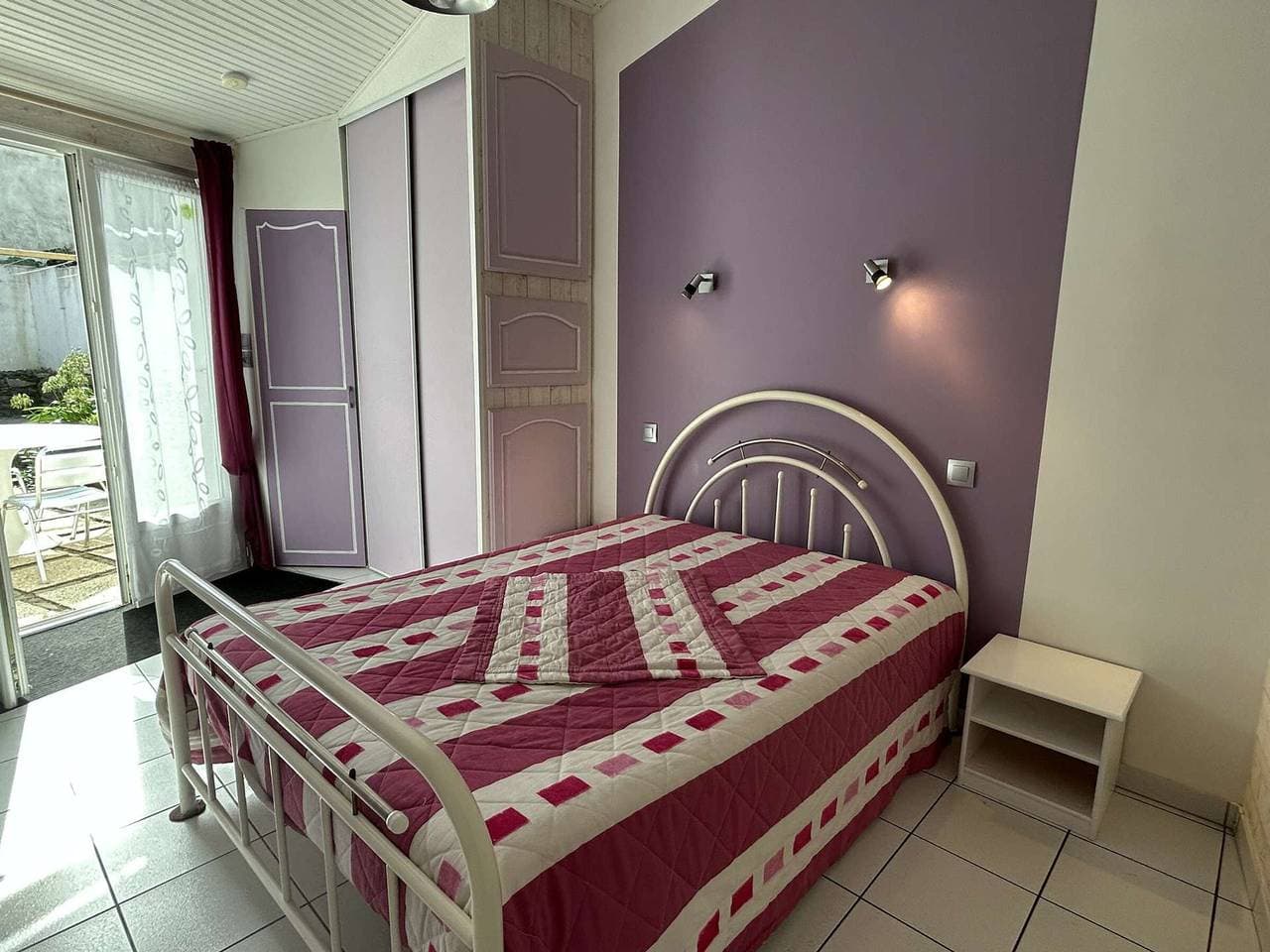 Foto 8 von 15: Charmantes 2-Zimmer-Haus, Terrasse, nahe Hafen & Strand, 4 Schlafplätze