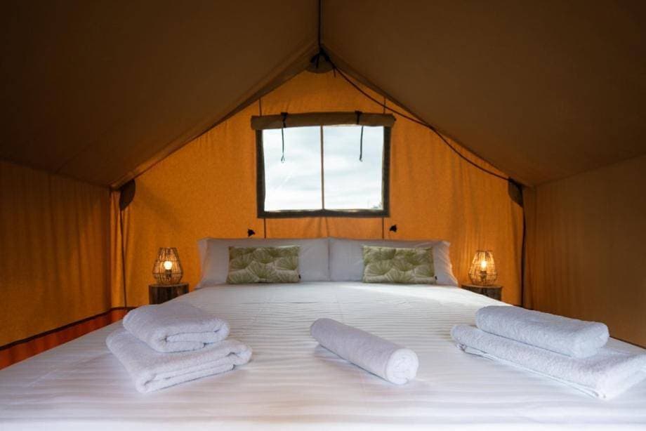 Foto 4 von 7: Tent
