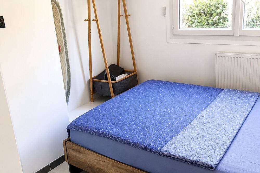 Foto 3 von 11: Apartment on the Canal de l'Ourcq — Private Parking, Pantin