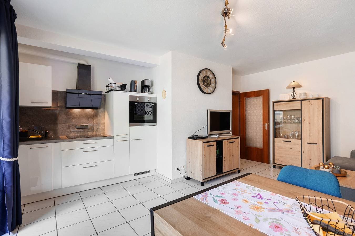 Foto 8 von 27: Ferienwohnung Schanze Willingen mit Gemeinschaftsgarten, Balkon und Wi-Fi