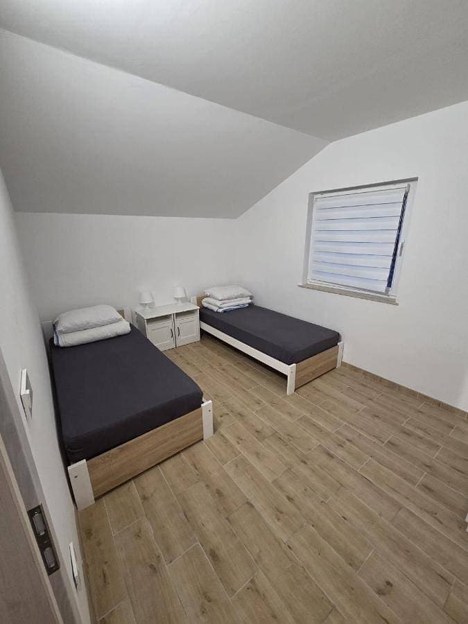 Foto 3 von 23: Two-Bedroom Apartment