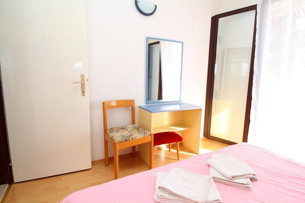 Foto 8 von 10: 1-Zimmer-Ferienwohnung mit Terrasse und Meerblick Zivogosce - Blato, Makarska -a