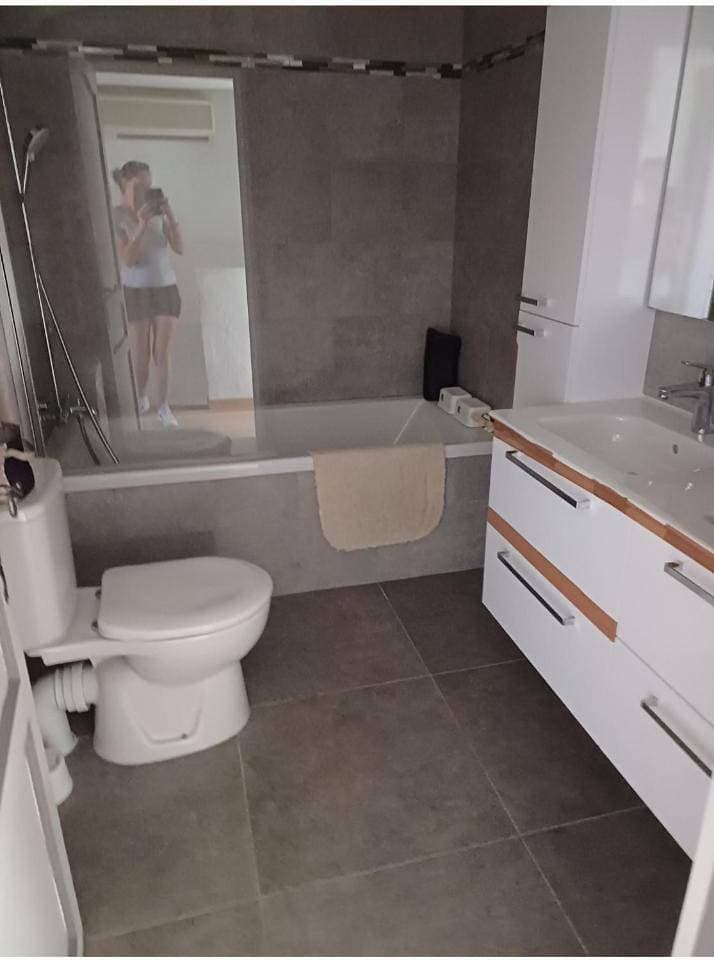 Foto 10 von 13: Three-Bedroom House
