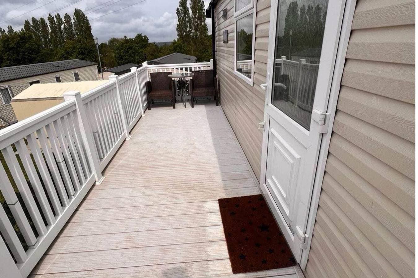 Foto 10 von 13: Lodge für 6 Personen mit Terrasse