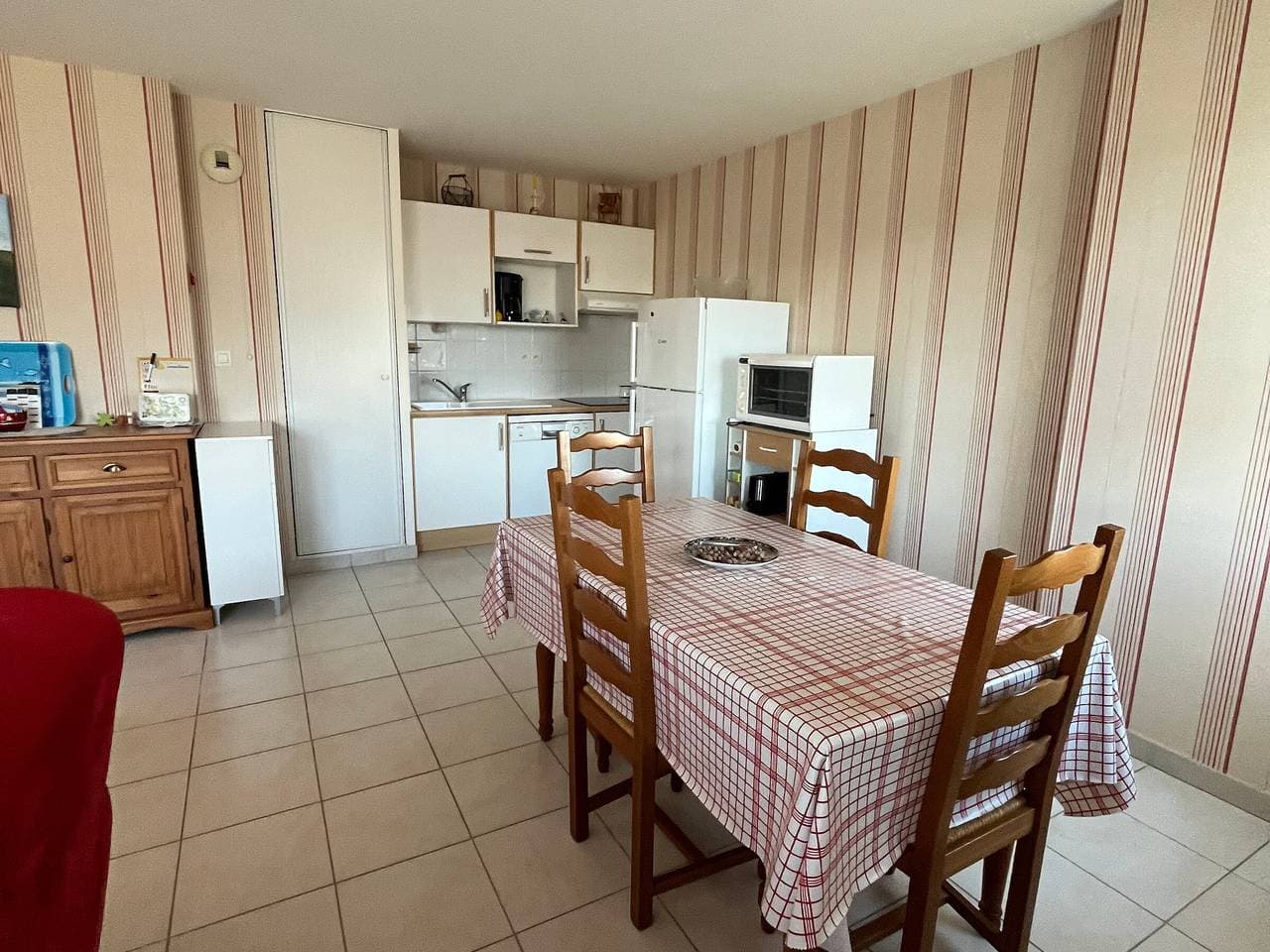 Foto 2 von 11: 2-Zimmer-Wohnung in Bahnhofsnähe mit Garage