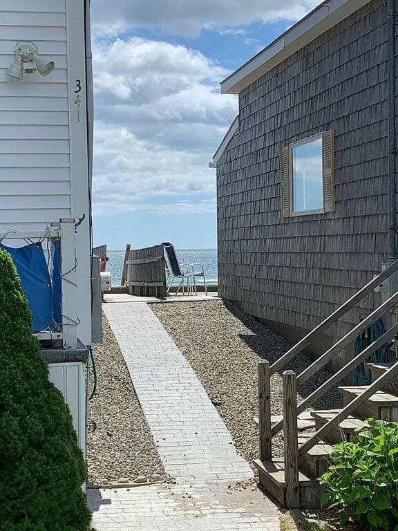 Foto 13 von 23: Great Spot! Moody Beach, Private Beach!!