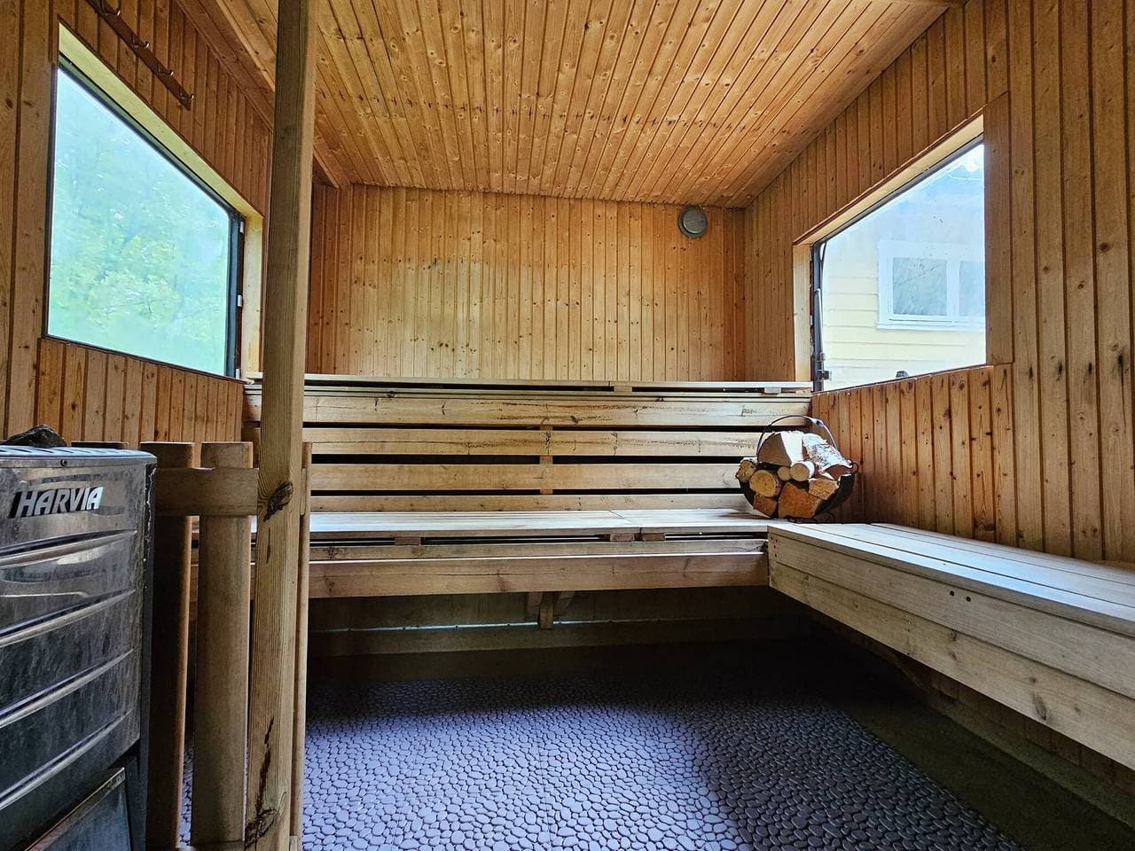 Foto 2 von 21: Ferienhaus, Private Sauna für 8 Personen and Garten