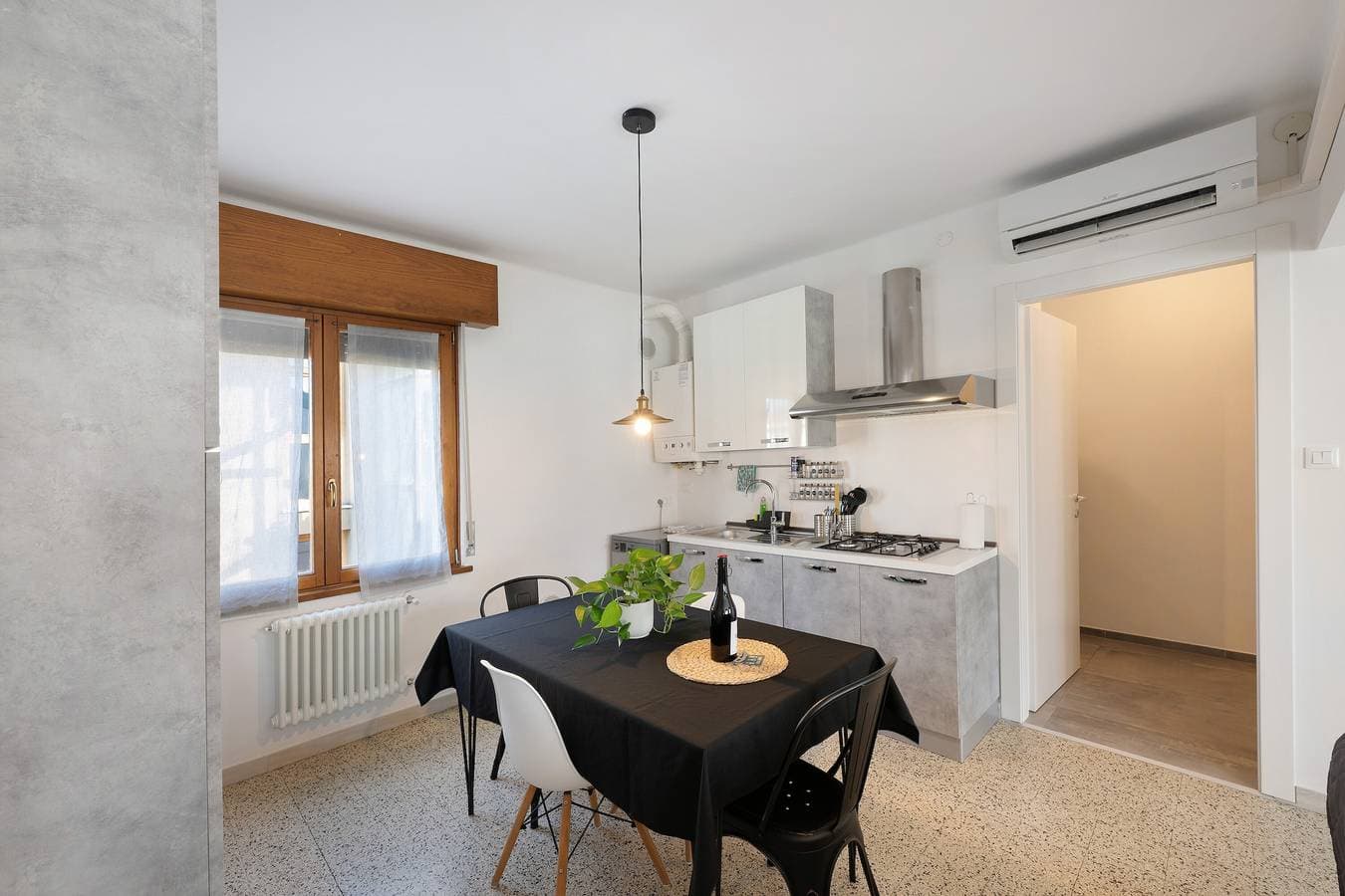Foto 4 von 20: Ferienwohnung 'Ca' Mirabello' mit WLAN und Klimaanlage