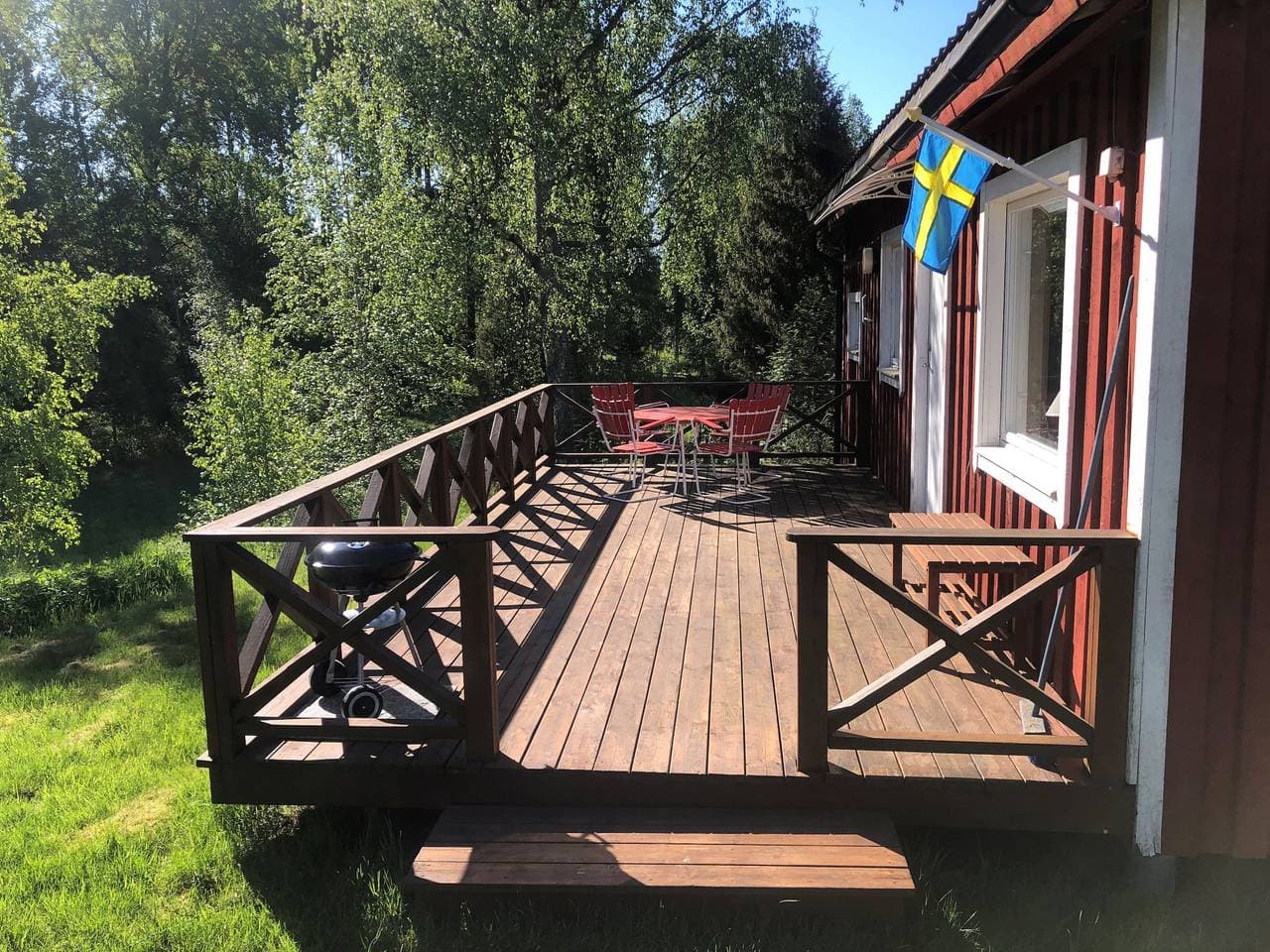 Foto 3 von 18: Schönes Ferienhaus am See mit Boot