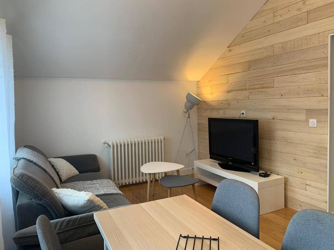 Foto 7 von 28: Two-Bedroom Apartment with View