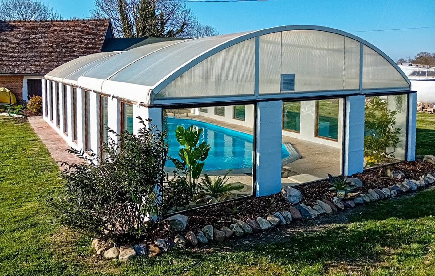 Foto 13 von 48: Gemütlich, 2,5 km vom Fluss L'Oudon entfernt, mit Parkplatz, TV, Garten und Pool