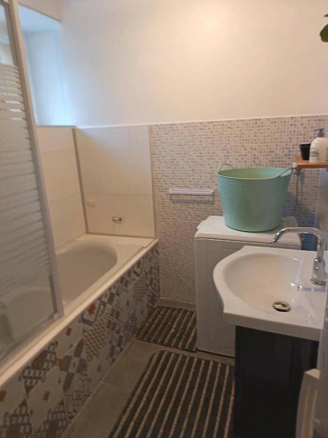 Foto 4 von 10: Three-Bedroom House