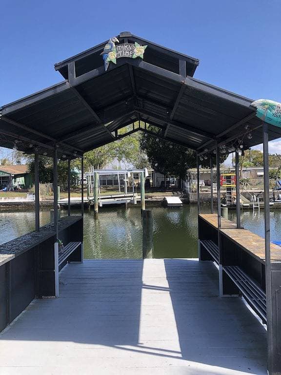 Foto 8 von 42: Kayak to the Gulf With Dolphins - Deep Water Canal Home
