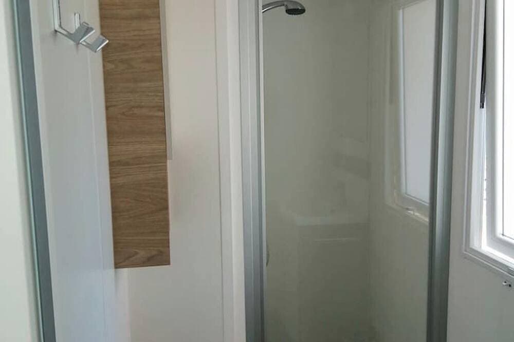 Foto 5 von 19: Homerez - Bungalow in Condrieu mit Pool
