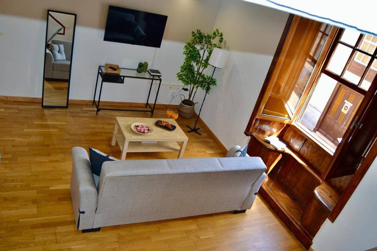 Foto 2 von 16: Two-Bedroom Apartment