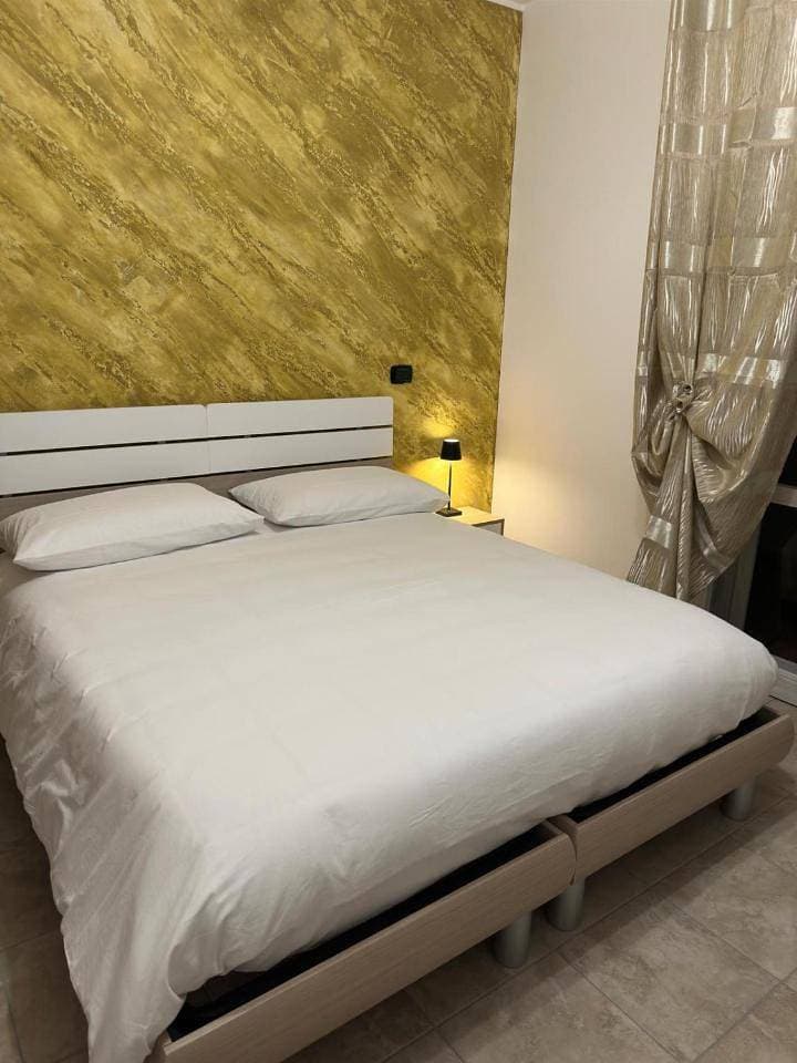 Foto 13 von 22: Double Room with Balcony