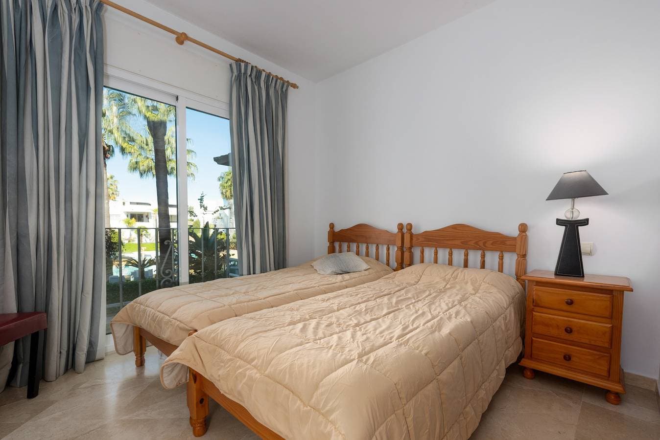 Foto 12 von 35: Ferienwohnung 'Apartamento De Lujo A 30m Playa' mit Meerblick, Wi-Fi und Klimaanlage
