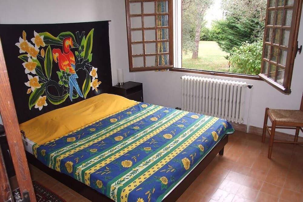 Foto 2 von 22: Ferienwohnung auf parkähnlichem Privatanwesen mit Pool bei Arles in der Provence