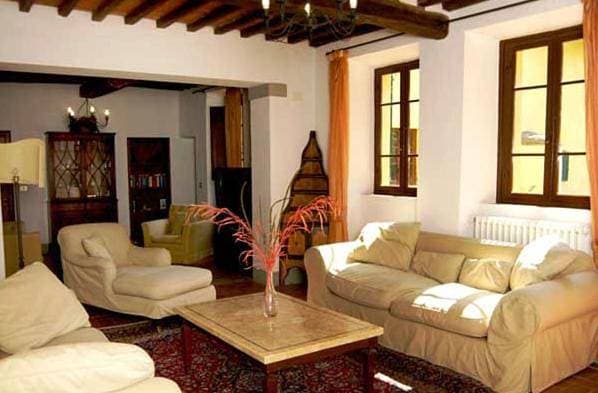 Foto 7 von 8: Villa