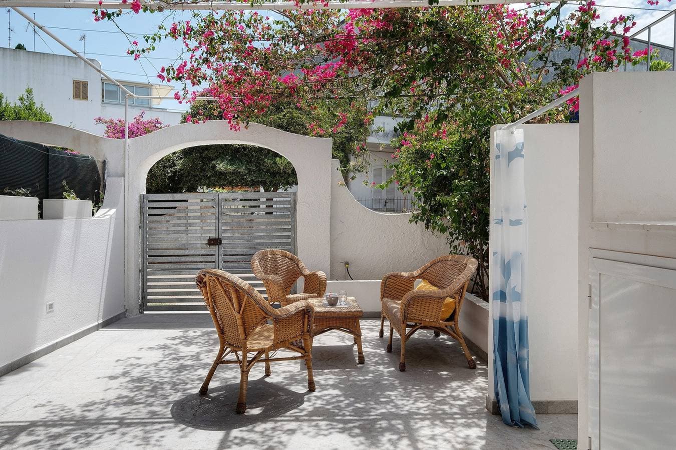 Foto 2 von 22: Villa „Bicos“ mit privatem Garten, Balkon und Klimaanlage