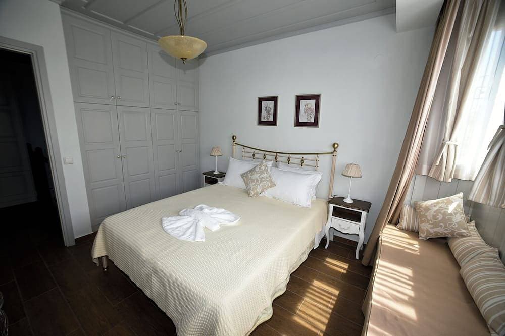 Foto 2 von 21: Ein geräumiges 2-Level-2-Schlafzimmer Ort-Home mit herrlichem Blick auf das Ägäische Meer