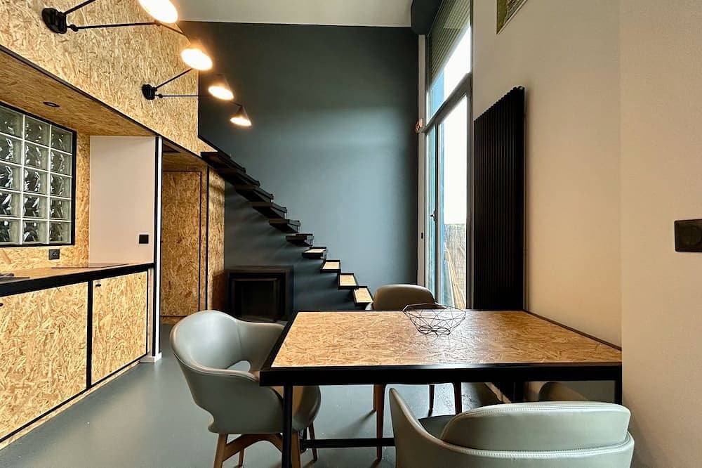 Loft just minutes from the heart of Paris 1